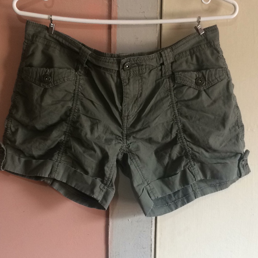 Bongo juniors short olive (3)
